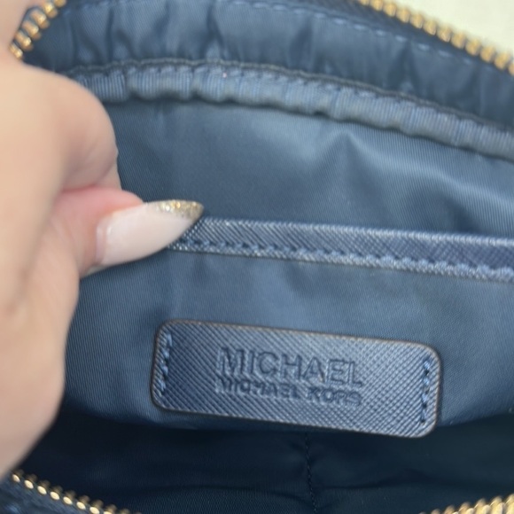 Michael Kors Jet Set Travel Crossbody - NAVY - Picture 9 of 11